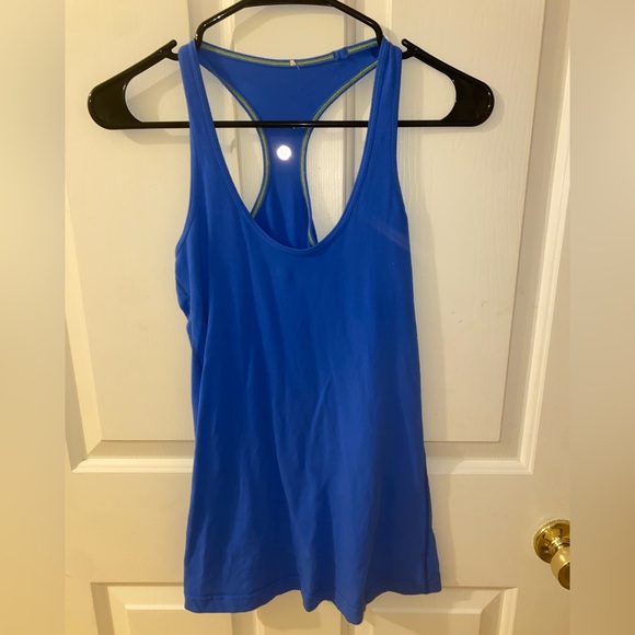 Size 8 lululemon tank top - Picture 1 of 2